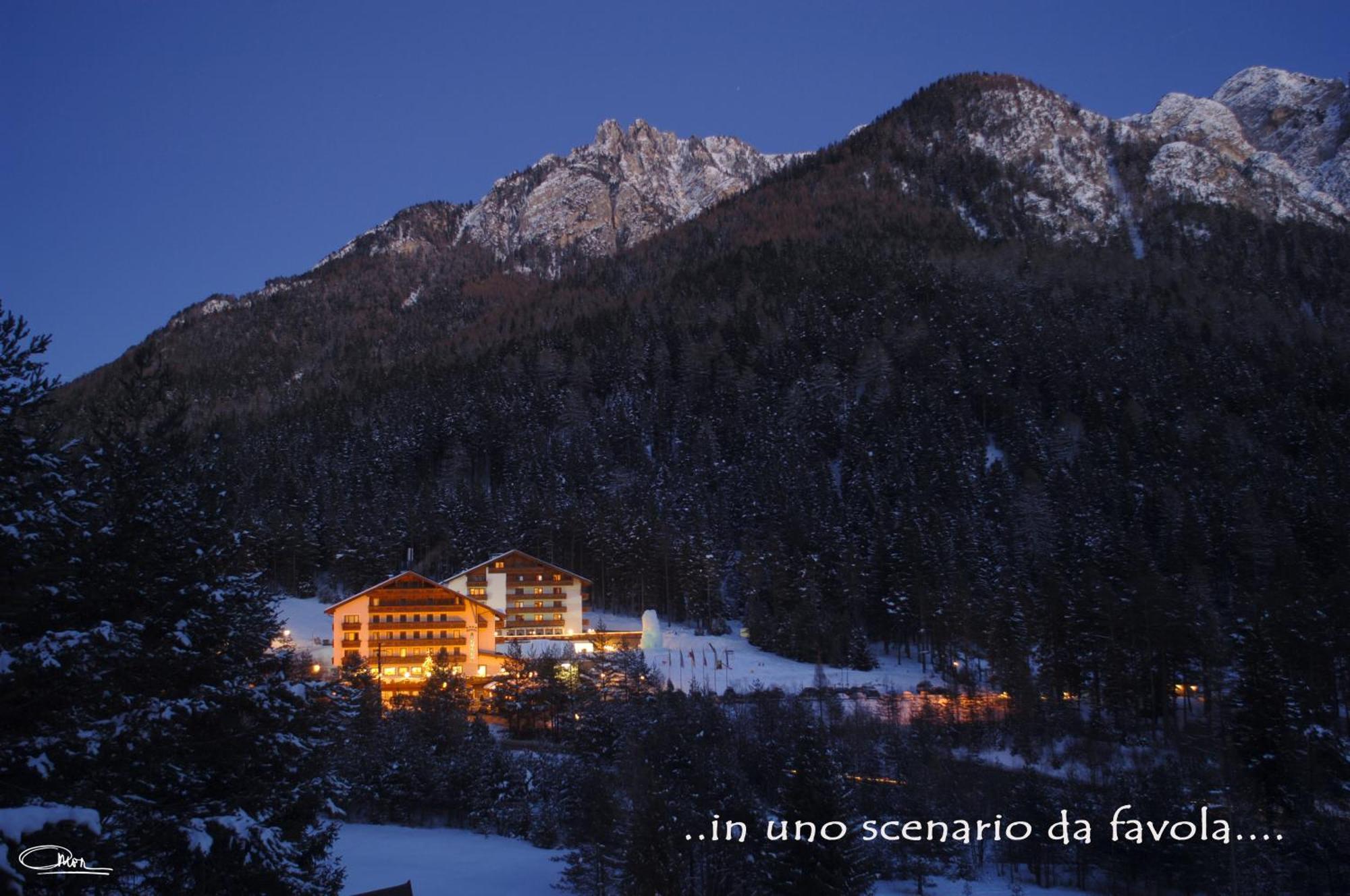 Hotel Shandranj Teser im Fleimtal Exterior foto