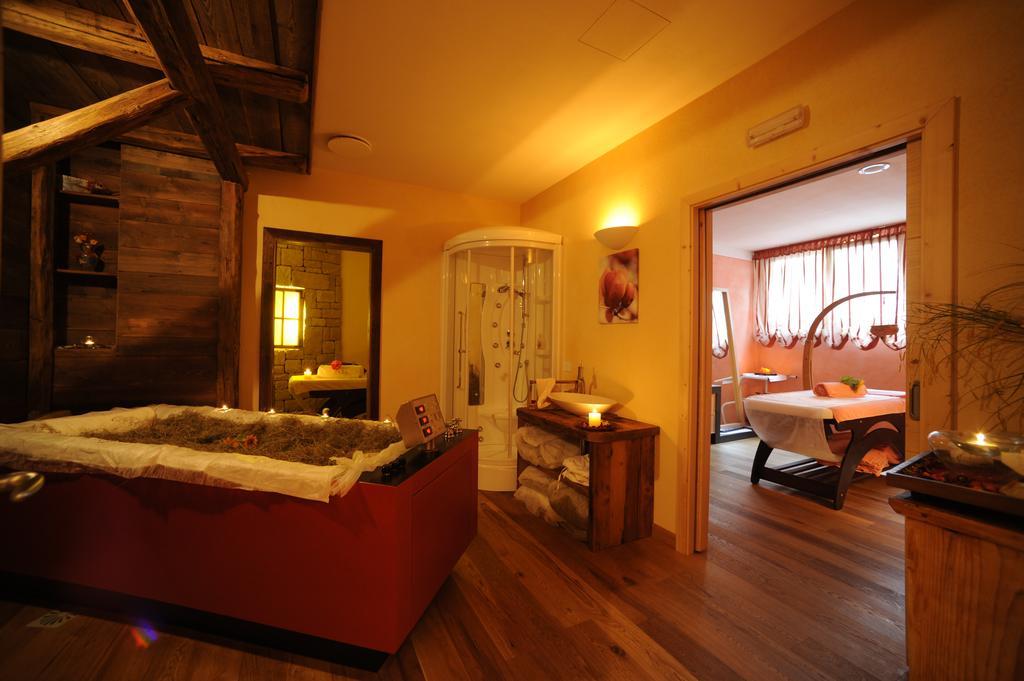 Hotel Shandranj Teser im Fleimtal Exterior foto