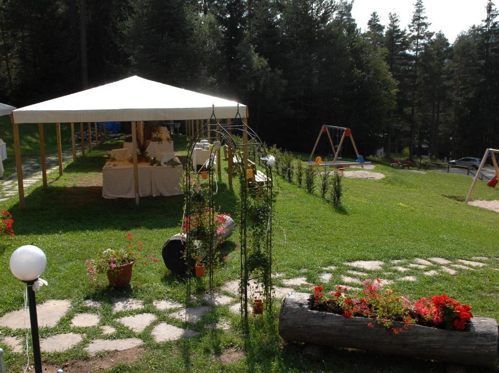 Hotel Shandranj Teser im Fleimtal Zimmer foto