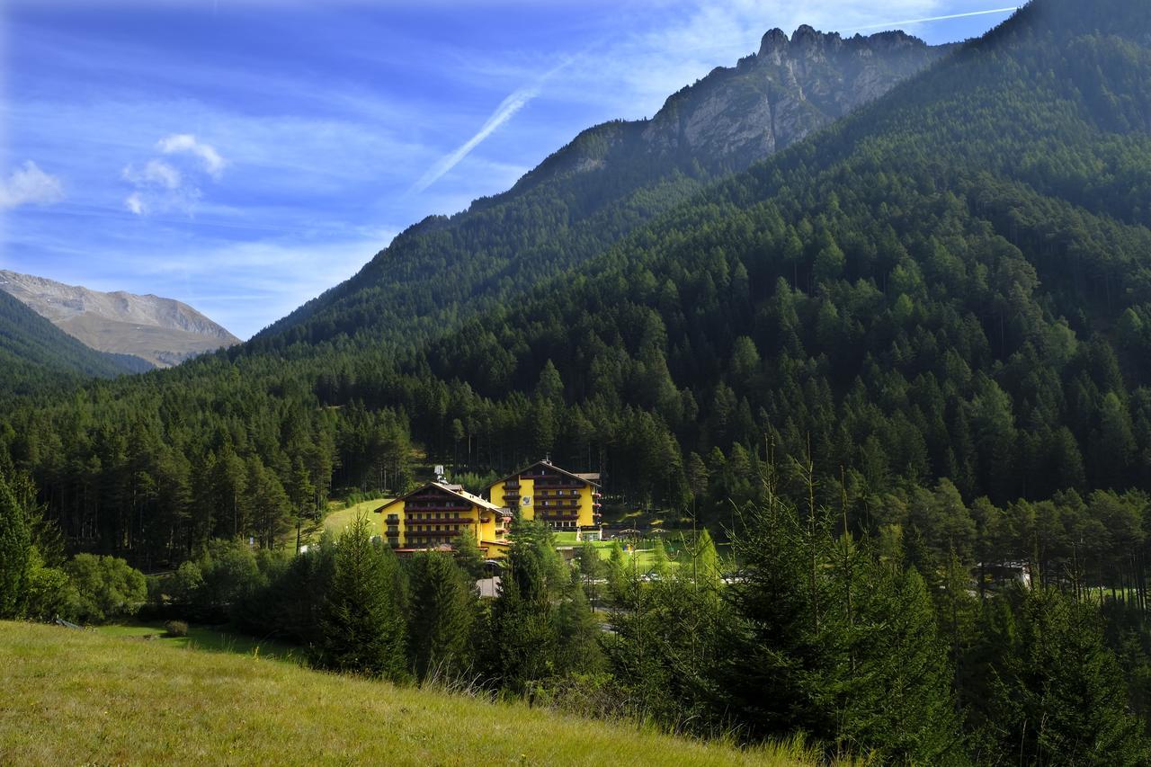 Hotel Shandranj Teser im Fleimtal Exterior foto
